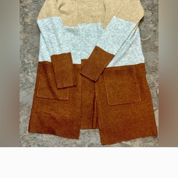 Colorblock Open Front Cardigan - Picture 5 of 8